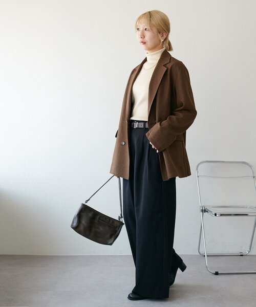 DISCOAT（ディスコート）の「【こなれ感と快適さを両立】ウールブレンドワイドパンツ（スラックス・レディース・ブラック/ブラウン/ベージュ・LARGE/SMALL/MEDIUM）」の19枚目の写真
