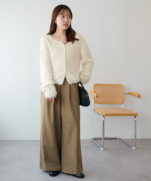 DISCOAT（ディスコート）の「【こなれ感と快適さを両立】ウールブレンドワイドパンツ（スラックス・レディース・ブラック/ブラウン/ベージュ・LARGE/SMALL/MEDIUM）」の14枚目の写真