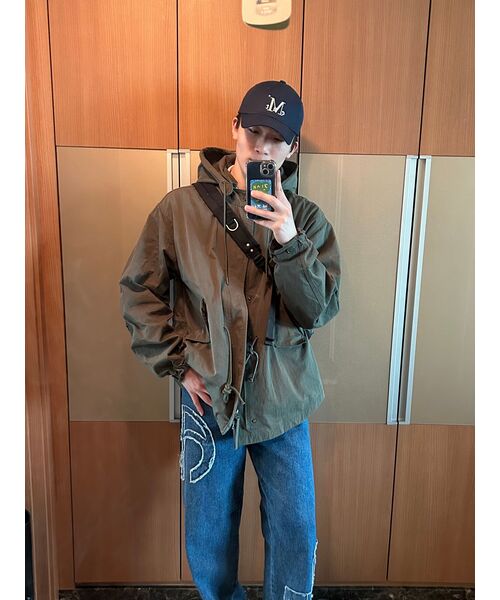 SSRL(シエスタ ロイヤル レーベル)の「Minimal Bucket Sling Bag / Black(メッセンジャーバッグ・レディース・その他・OS)」の3枚目の写真