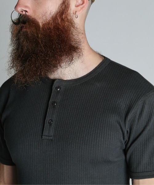 Schott(ショット)の「Schott/ショット/ARMY RIB HENLEY T-SHIRT/アーミーリブ ヘンリー Tシャツ(Tシャツ/カットソー・メンズ・チャコールグレー/ナチュラル/ブルーグレー・M/L/XL/2XL)」の6枚目の写真