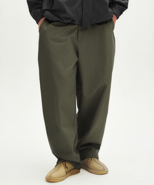 KANEITEI(カネイテイ)の「WIDE CHINO TROUSERS (OLIVE DRAB)(その他パンツ・レディース・その他・MEDIUM/LARGE)」の1枚目の写真