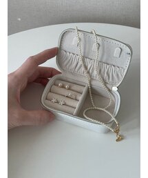 ELYONA（エリオーナー）の「Jewelry Pouch (A)（収納グッズ）」