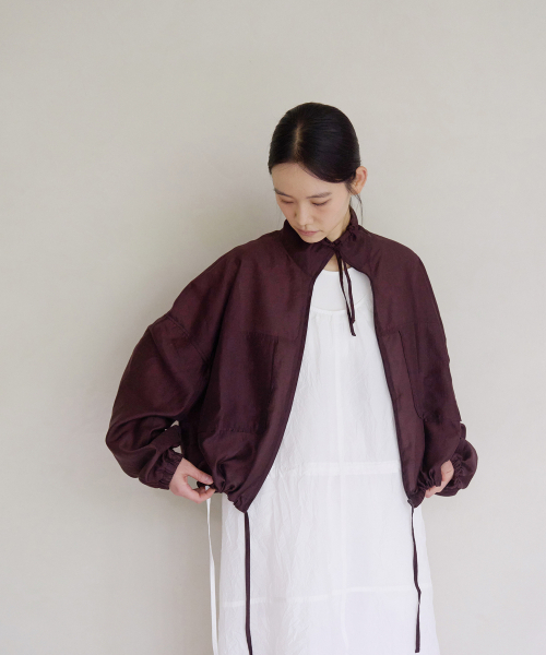 CHAMASPORTSLAB(チャマ スポーツラボ)の「CSL_Oganza Jacket_Chocolate Plum(ナイロンジャケット・レディース・その他・FREE)」の1枚目の写真