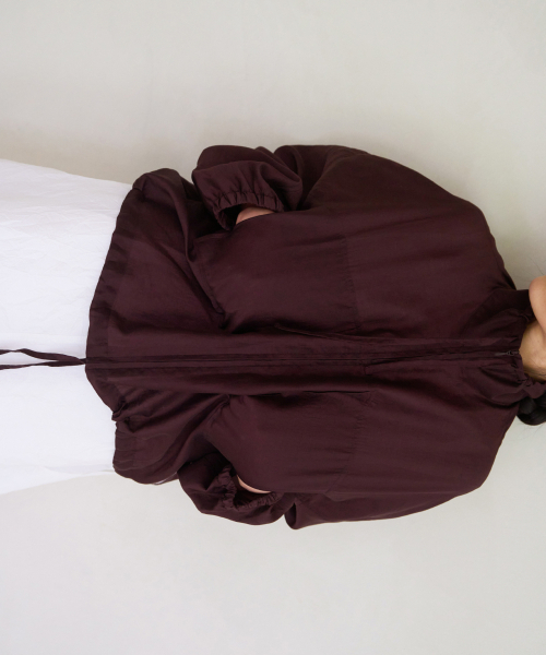 CHAMASPORTSLAB(チャマ スポーツラボ)の「CSL_Oganza Jacket_Chocolate Plum(ナイロンジャケット・レディース・その他・FREE)」の4枚目の写真