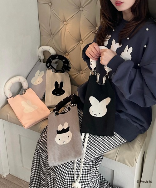 MIIA（ミーア）の「miffy 2wayリボンニットバッグ（ショルダーバッグ・レディース・ブラック/ピンク/オフホワイト/ブルー・FREE）」の5枚目の写真