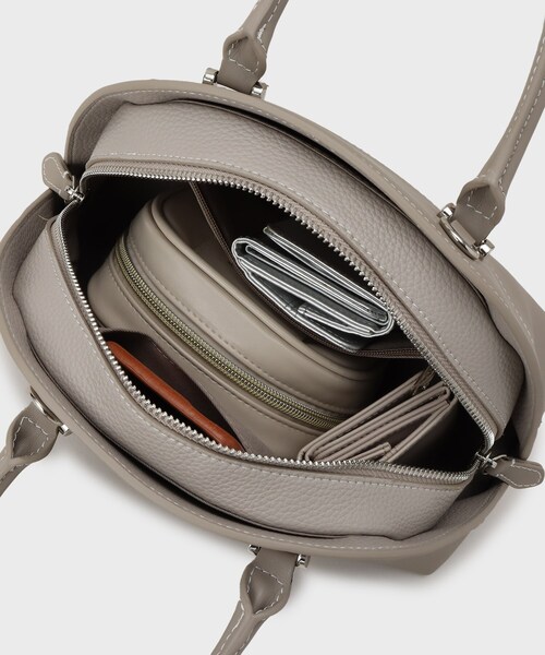 UNTITLED（アンタイトル）の「スプリットレザーラウンドボストンバッグ（ボストンバッグ・レディース・ベージュ/ピンク系/ブラック・99）」の12枚目の写真