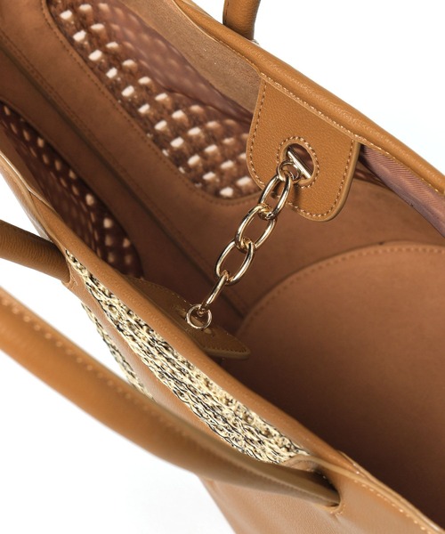 mysty woman(ミスティウーマン)の「【LE VERNIS】ハンドルトート(トートバッグ・レディース・ブラウン・FREE)」の16枚目の写真