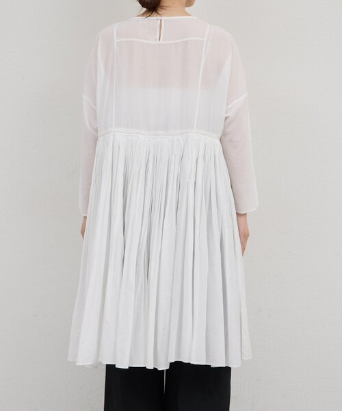 GALLARDAGALANTE（ガリャルダガランテ）の「【2026SS Debut】【Dhritië】【手洗い可】タックチュニック（シャツ/ブラウス・レディース・オフホワイト/ブラック/レッド・FREE）」の12枚目の写真