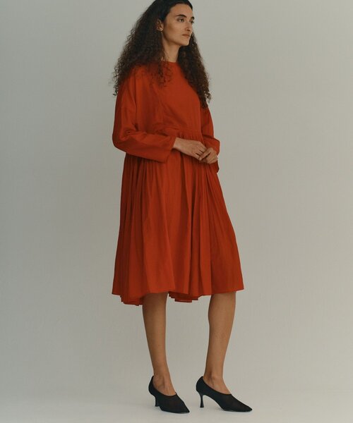 GALLARDAGALANTE（ガリャルダガランテ）の「【2026SS Debut】【Dhritië】【手洗い可】タックチュニック（シャツ/ブラウス・レディース・オフホワイト/ブラック/レッド・FREE）」の21枚目の写真