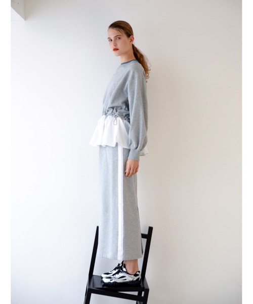 emmi（エミ）の「【NEW YEAR'S SPECIAL ITEM】布帛ドッキング裏毛セットアップ（ワンピース・レディース・イエロー/ネイビー/ホワイト/グレー・0/1）」の8枚目の写真