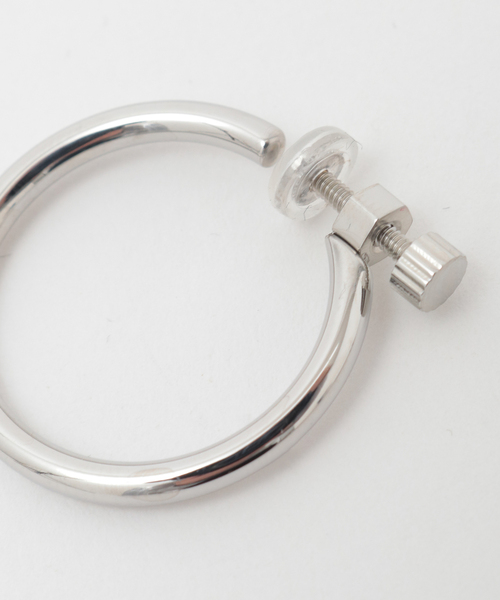 Tiara（ティアラ）の「【SOAC/ソーク】Plump Drop Cord Pierce（ピアス（両耳用）・レディース・シルバー・FREE）」の2枚目の写真