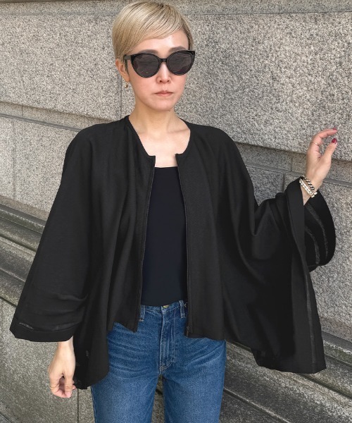 JENNE(ジェンヌ)の「マルチウェイニットケープ(その他トップス・レディース・ブラック/ホワイト・SMALL/MEDIUM/LARGE)」の10枚目の写真
