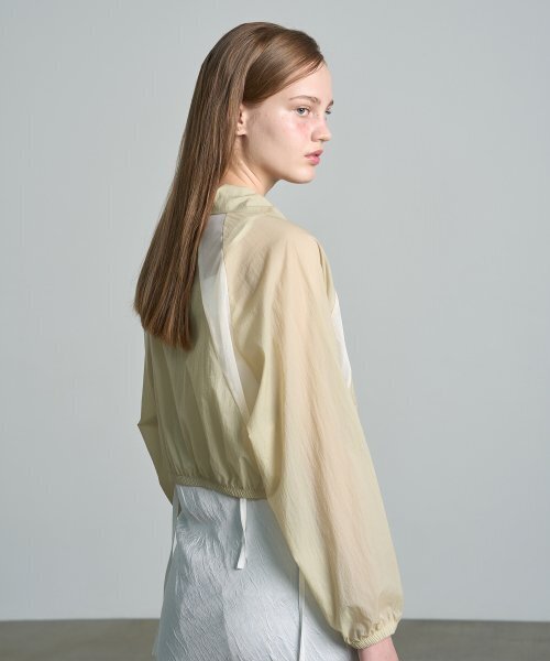 320SHOWROOM(320ショールーム)の「See-through Mesh Windbreaker Beige(ナイロンジャケット・レディース・その他・FREE)」の4枚目の写真