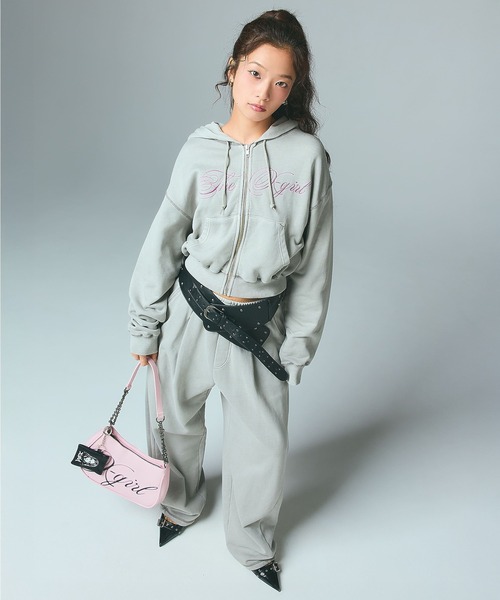 X-girl（エックスガール）の「FACE MINI POUCH KEYRING（ポーチ・レディース・ブラック/ピンク/カモフラージュ・ONE SIZE）」の7枚目の写真