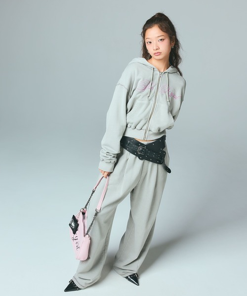 X-girl（エックスガール）の「FACE MINI POUCH KEYRING（ポーチ・レディース・ブラック/ピンク/カモフラージュ・ONE SIZE）」の8枚目の写真