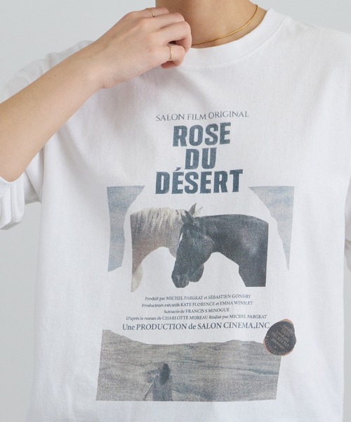 SALON adam et rope'（サロン アダム エ ロペ）の「フィルムポスター プリントロングスリーブTEE（Tシャツ/カットソー・レディース・オフホワイト/チャコールグレー・FREE）」の3枚目の写真