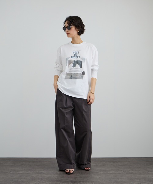 SALON adam et rope'（サロン アダム エ ロペ）の「フィルムポスター プリントロングスリーブTEE（Tシャツ/カットソー・レディース・オフホワイト/チャコールグレー・FREE）」の5枚目の写真