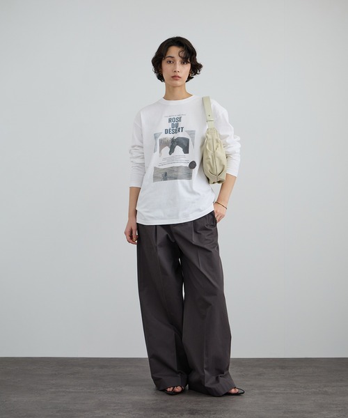 SALON adam et rope'（サロン アダム エ ロペ）の「フィルムポスター プリントロングスリーブTEE（Tシャツ/カットソー・レディース・オフホワイト/チャコールグレー・FREE）」の9枚目の写真