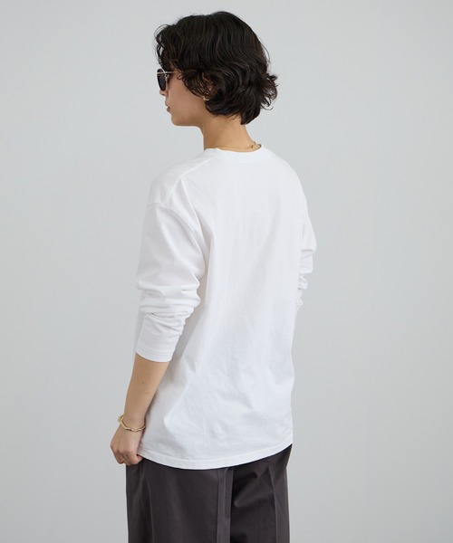 SALON adam et rope'（サロン アダム エ ロペ）の「フィルムポスター プリントロングスリーブTEE（Tシャツ/カットソー・レディース・オフホワイト/チャコールグレー・FREE）」の12枚目の写真