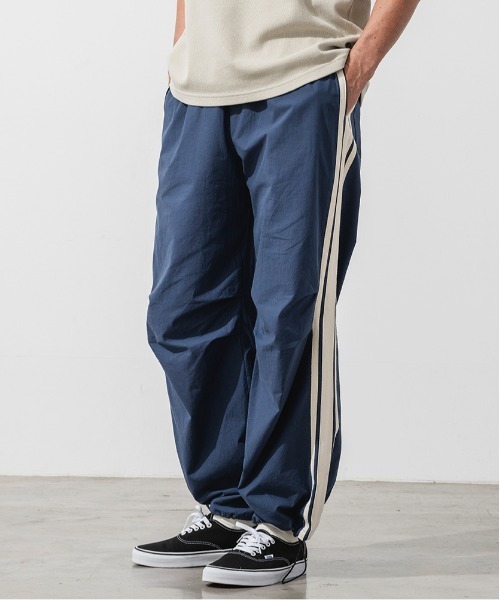 OFFSHORE(オフショア)の「TRACK PANTS(その他パンツ・メンズ・ブルー/ブラウン・XL/L/M/S)」の2枚目の写真