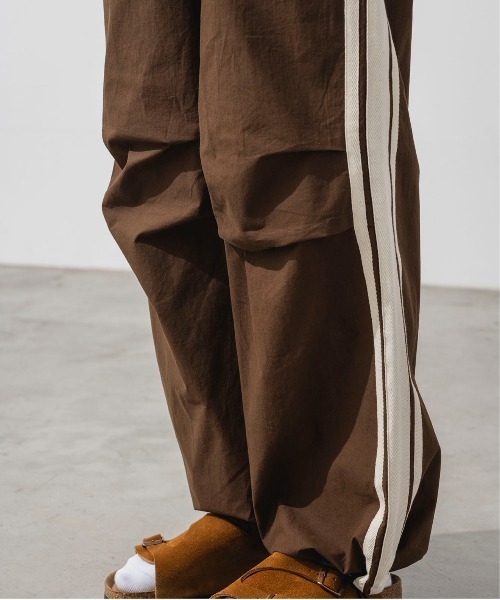 OFFSHORE(オフショア)の「TRACK PANTS(その他パンツ・メンズ・ブルー/ブラウン・XL/L/M/S)」の22枚目の写真