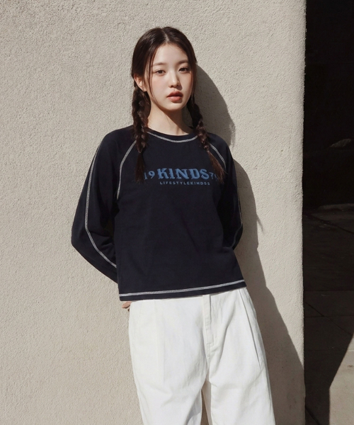 KINDS(カインズ)の「コンパクトロゴナグランロングスリーブTシャツ_Navy(Tシャツ/カットソー・レディース・その他・L/XL/M)」の1枚目の写真