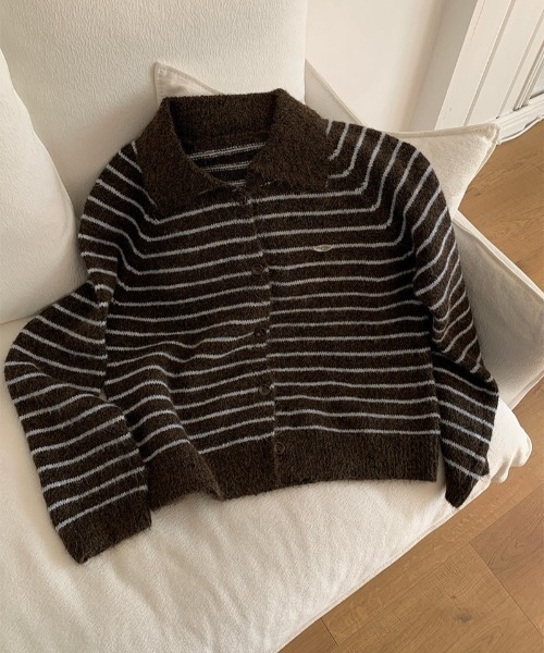 anyonemore（エニワンモア）の「ボーダー柄ペンダント襟付きニットカーディガン（カーディガン/ボレロ・レディース・ブラウン・FREE）」の8枚目の写真