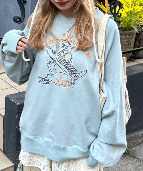 DOUBLE NAME（ダブルネーム）の「セッションしたい恐竜刺しゅうプルオーバー（Tシャツ/カットソー・レディース・オフホワイト/ブルー/パープル・FREE）」の12枚目の写真