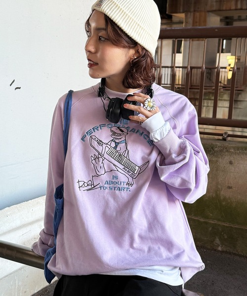 DOUBLE NAME（ダブルネーム）の「セッションしたい恐竜刺しゅうプルオーバー（Tシャツ/カットソー・レディース・オフホワイト/ブルー/パープル・FREE）」の21枚目の写真