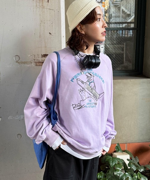 DOUBLE NAME（ダブルネーム）の「セッションしたい恐竜刺しゅうプルオーバー（Tシャツ/カットソー・レディース・オフホワイト/ブルー/パープル・FREE）」の15枚目の写真