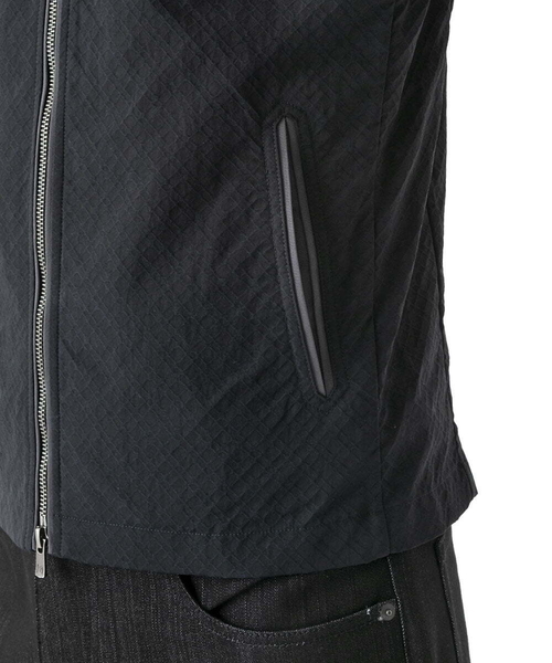 MICHEL KLEIN HOMME   （ミッシェルクランオム）の「フード付きスタンドカラーブルゾン（ブルゾン・メンズ・ブラック/ライトブルー・MEDIUM/X-LARGE/LARGE）」の19枚目の写真