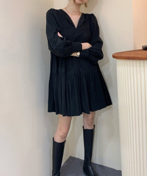 ReRe（リリ）の「ティアード切替×Vネックワンピース（ワンピース・レディース・ブラック/ホワイト/マスタード・FREE）」の16枚目の写真