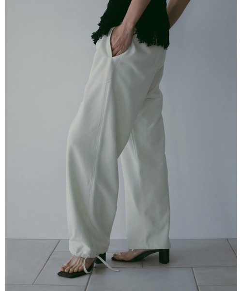 anuke（アンヌーク）の「Stitch Sweat Pants（その他パンツ・レディース・ホワイト/チャコールグレー・36inch/38inch）」の13枚目の写真