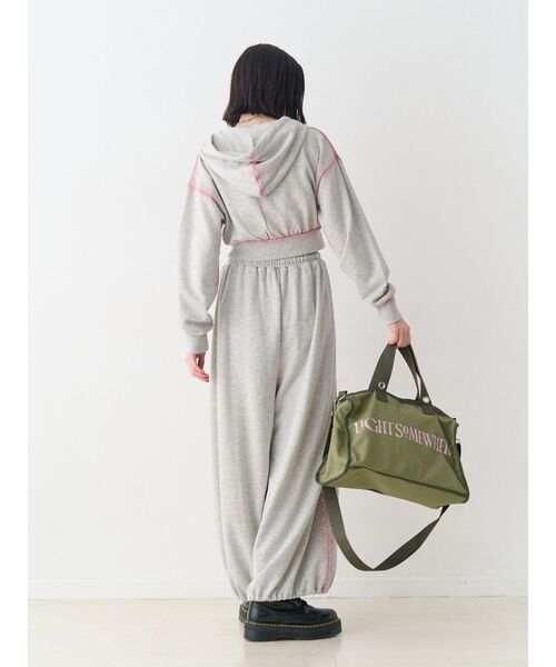 jouetie（ジュエティ）の「バレルレッグルーズスタッズスウェットパンツ【セットアップ対応】（スウェットパンツ・レディース・グレー/ブラック・MEDIUM）」の4枚目の写真