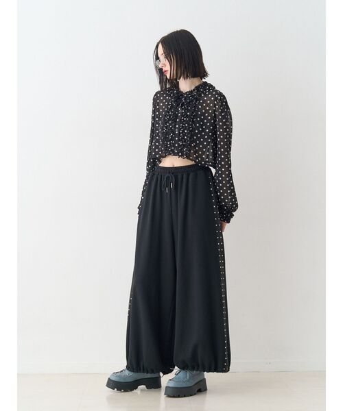 jouetie（ジュエティ）の「バレルレッグルーズスタッズスウェットパンツ【セットアップ対応】（スウェットパンツ・レディース・グレー/ブラック・MEDIUM）」の15枚目の写真