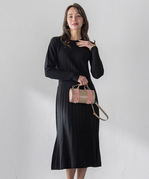 Viaggio Blu(ビアッジョブルー)の「ニットワンピース(ワンピース・レディース・オフホワイト/ブラック/ライトグレー/ブルー系その他・S/M)」の3枚目の写真