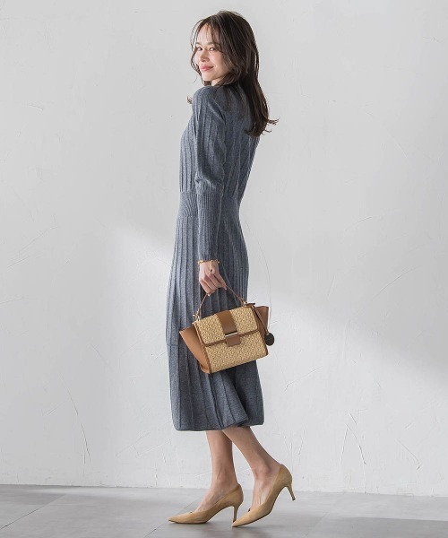 Viaggio Blu(ビアッジョブルー)の「ニットワンピース(ワンピース・レディース・オフホワイト/ブラック/ライトグレー/ブルー系その他・S/M)」の6枚目の写真