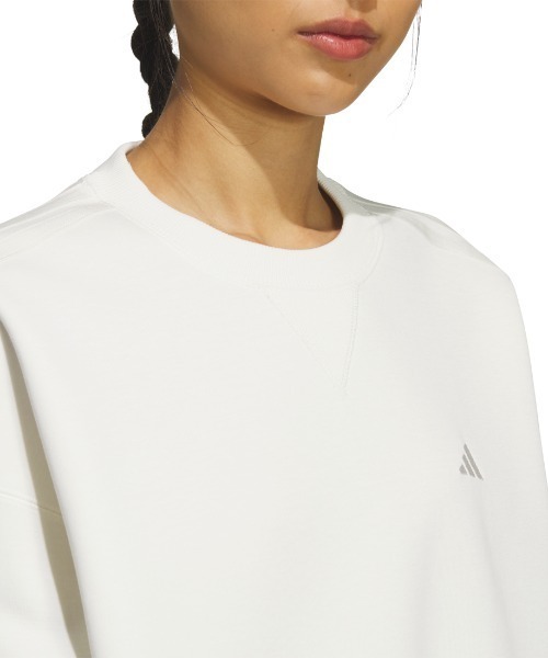adidas（アディダス）の「アディダス adidas W ESS+ 3S クルースウェット（スウェット・レディース・オフホワイト/グリーン・S/M/L/XL）」の4枚目の写真