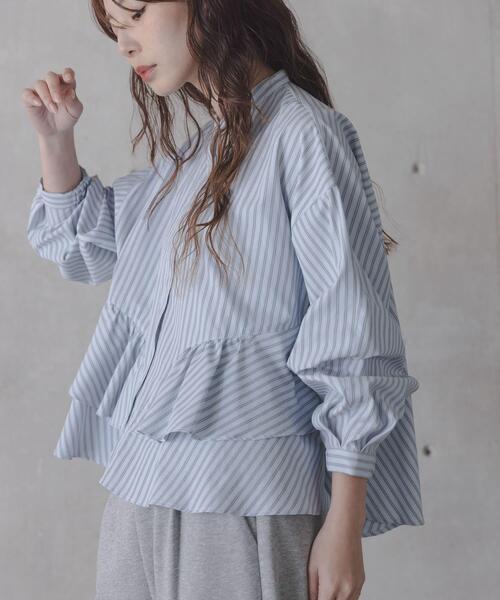 URBAN RESEARCH Sonny Label(アーバンリサーチサニーレーベル)の「『WEB限定』バンドカラーフリルストライプシャツ(シャツ/ブラウス・レディース・ホワイト系その他/ブルー系その他/ブラウン系その他・FREE)」の13枚目の写真