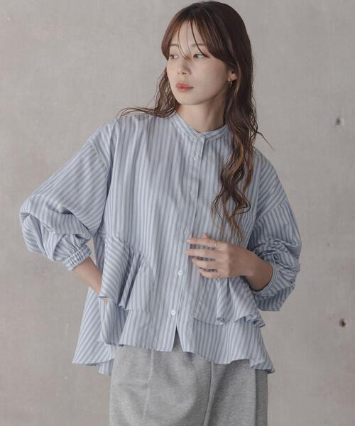 URBAN RESEARCH Sonny Label(アーバンリサーチサニーレーベル)の「『WEB限定』バンドカラーフリルストライプシャツ(シャツ/ブラウス・レディース・ホワイト系その他/ブルー系その他/ブラウン系その他・FREE)」の14枚目の写真