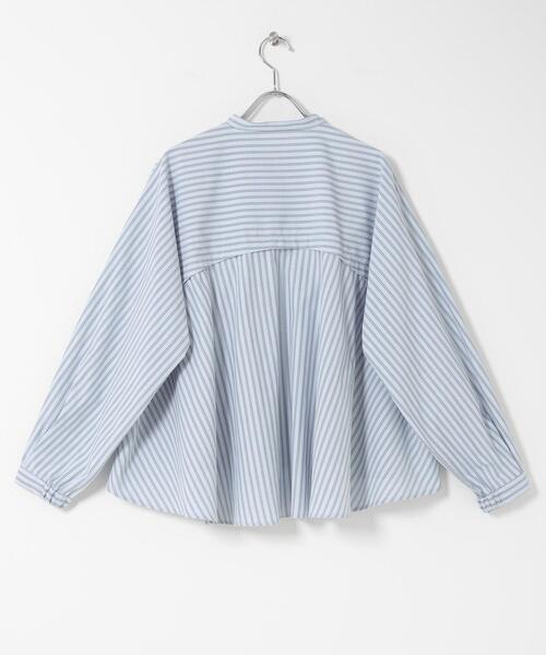 URBAN RESEARCH Sonny Label(アーバンリサーチサニーレーベル)の「『WEB限定』バンドカラーフリルストライプシャツ(シャツ/ブラウス・レディース・ホワイト系その他/ブルー系その他/ブラウン系その他・FREE)」の21枚目の写真