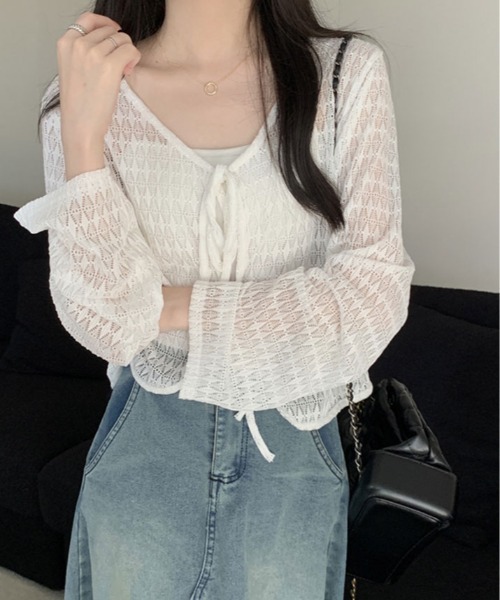 kirakiraShop(キラキラショップ)の「透かし編み リボン ショート ニット カーディガン(カーディガン/ボレロ・レディース・ブルー/ホワイト/ピンク/グリーン/イエロー・FREE)」の1枚目の写真