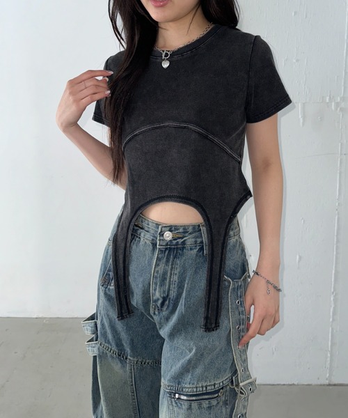 Bamm(バム)の「ガーターベルトピチTシャツ(Tシャツ/カットソー・レディース・チャコールグレー/ブラック/ホワイト・FREE)」の3枚目の写真