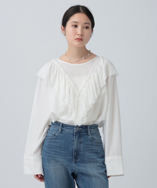 LEPSIM(レプシィム)の「カットレースフリルブラウス 634639(シャツ/ブラウス・レディース・ブラック/ベージュ/オフホワイト・FREE)」の3枚目の写真