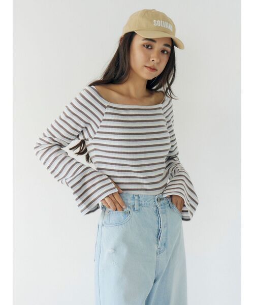 Ungrid（アングリッド）の「【WEB限定】オフショルダーボーダーロングスリーブTee（Tシャツ/カットソー・レディース・ブラウン/レッド/イエロー・FREE）」の6枚目の写真