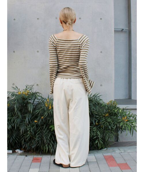 Ungrid（アングリッド）の「【WEB限定】オフショルダーボーダーロングスリーブTee（Tシャツ/カットソー・レディース・ブラウン/レッド/イエロー・FREE）」の13枚目の写真