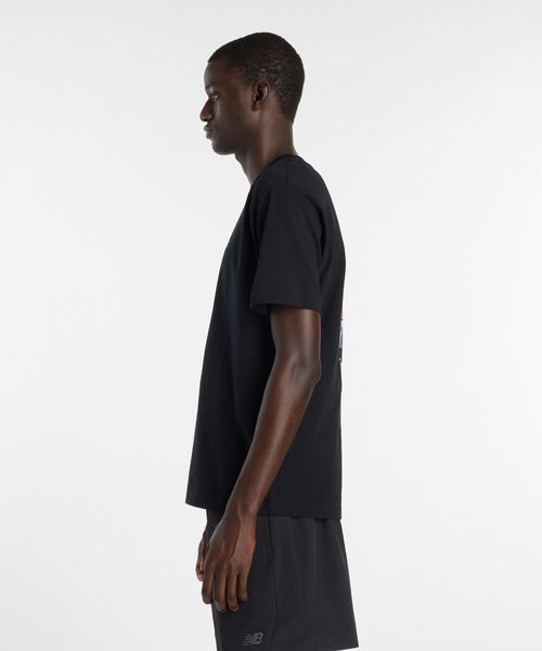 NEW BALANCE（ニューバランス）の「NコラージュTシャツ（Tシャツ/カットソー・メンズ・ライトパープル/オフホワイト/ブラック・SMALL/MEDIUM/LARGE/X-LARGE/XX-LARGE）」の16枚目の写真