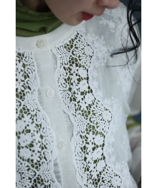 cawaii(カワイイ)の「雅なレースが流れる刺繍シアーカーディガン(カーディガン/ボレロ・レディース・ホワイト・FREE)」の14枚目の写真