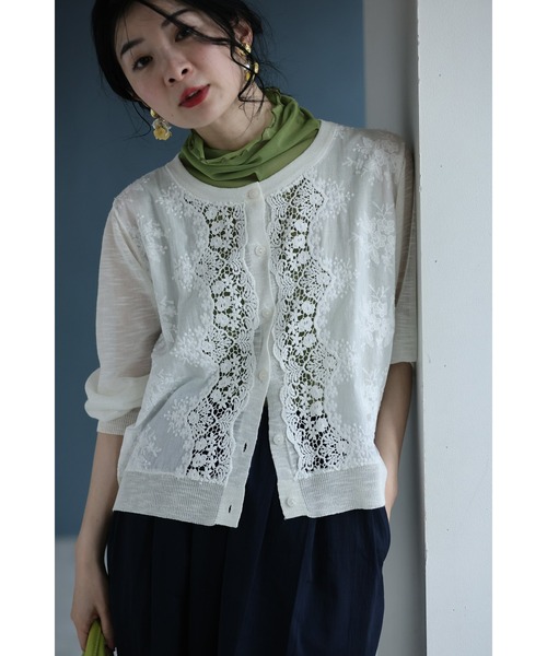 cawaii(カワイイ)の「雅なレースが流れる刺繍シアーカーディガン(カーディガン/ボレロ・レディース・ホワイト・FREE)」の7枚目の写真