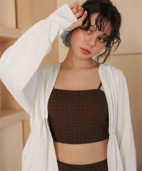 titivate（ティティベイト）の「UVケアチビフリルパーカー/ラッシュガード（ラッシュガード・レディース・オフホワイト/ブラック/ブラウン・L/M/S）」の10枚目の写真